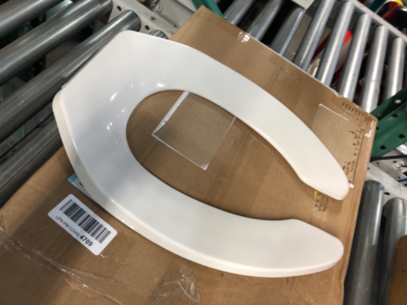 Photo 2 of *PARTS ONLY-MISSING TOP AND ONE SCREW*
American Standard 5020A65G.020 Traditional Slow Close Toilet seat, White