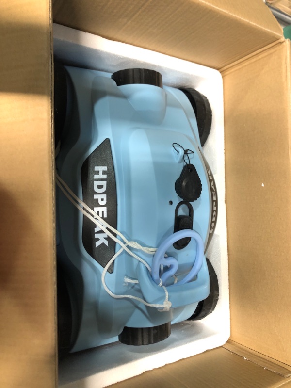 Photo 2 of * item does not work * sold for parts or repair *
Cordless Robotic Pool Cleaner, HDPEAK Pool Vacuum Blue