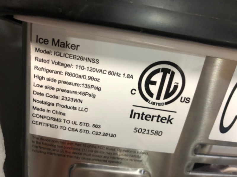 Photo 4 of **FOR PARTS OR REPAIR**SEE NOTES**
Igloo 26 Lb Self Cleaning Ice Maker with Carrying Handle