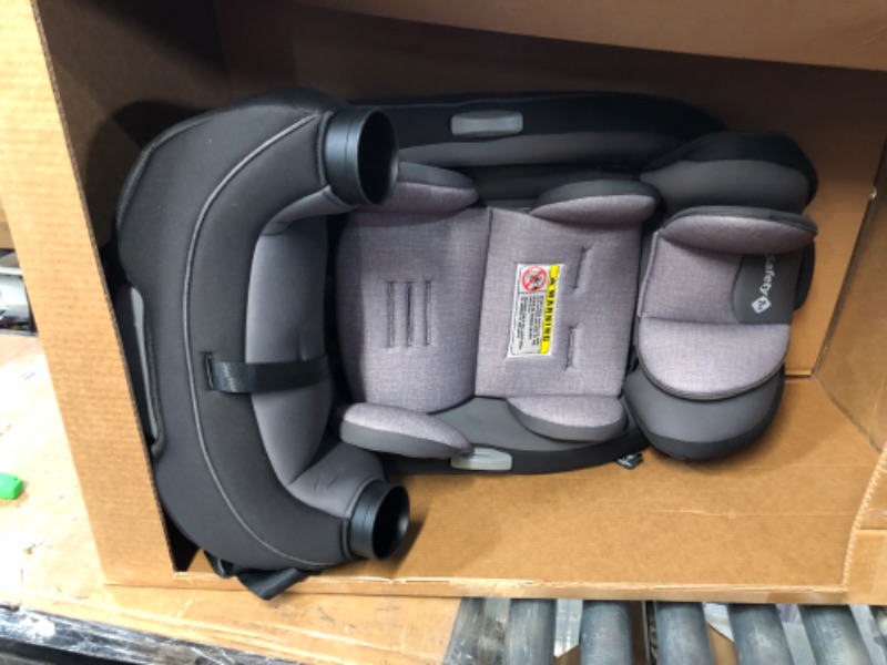 Photo 3 of * item used * no packaging *
Safety 1st Grow and Go All-in-One Convertible Car Seat, Rear-facing 5-40 pounds, Forward-facing 22-65 pounds