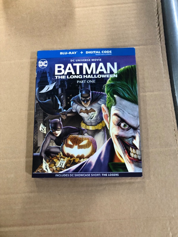 Photo 2 of Batman: The Long Halloween Part One (Blu-ray)