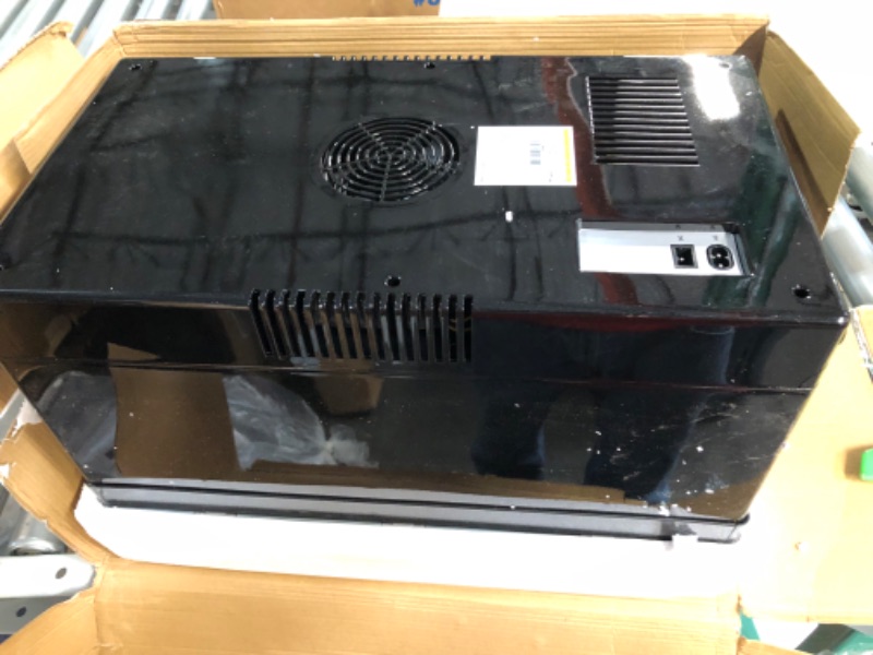 Photo 1 of **LIKE NEW**  FRIGIDAIRE EFMIS567_AMZ 18 Can OR 4 Wine Bottle Retro Beverage Fridge