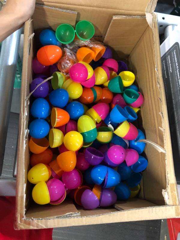 Photo 2 of **USED** The Dreidel Company Fillable Easter Eggs with Hinge Bulk Colorful Bright Plastic Easter Eggs (500-Pack)