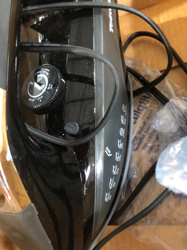 Photo 2 of **BROKEN/ARTS ONLY**
TOCWON Professional Steam Iron, Portable Ironorded,