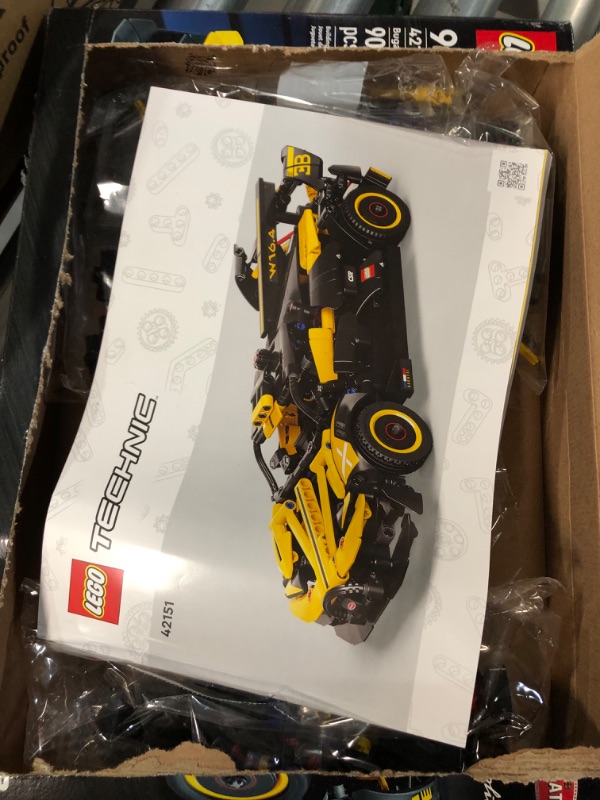 Photo 2 of LEGO Technic Bugatti Bolide Racing Car 42151