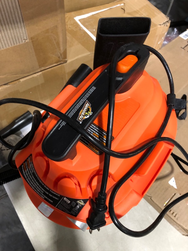 Photo 3 of * item is used *
Armor All, AA255 , 2.5 Gallon 2 Peak HP Wet/Dry Utility Shop Vacuum , Orange