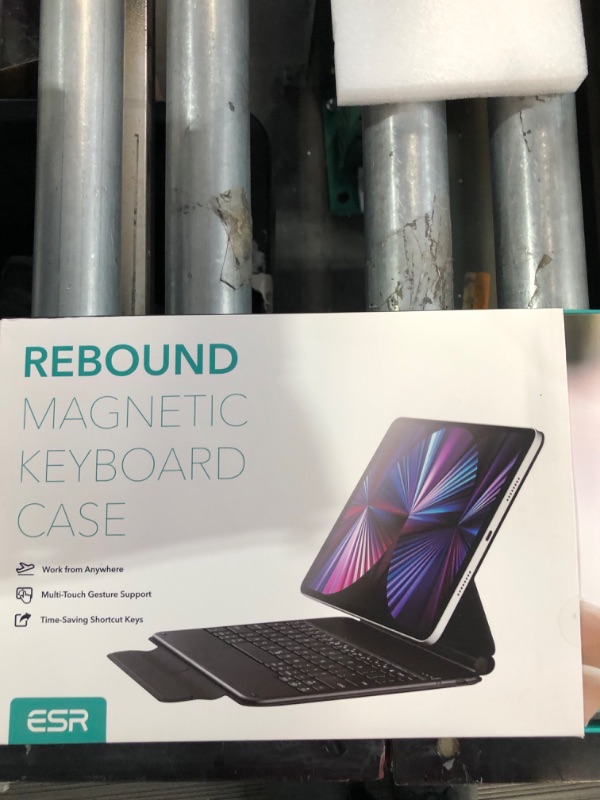 Photo 3 of *BOX OPENED* ESR Rebound Magnetic Keyboard Case Compatible with iPad Pro 11/iPad Air 5/4