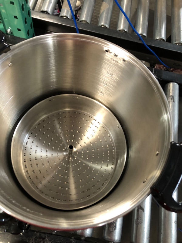 Photo 3 of *Used/Dirty* Hamilton Beach Commercial Stainless Steel Coffee Urn, 60 Cup Capacity D50065