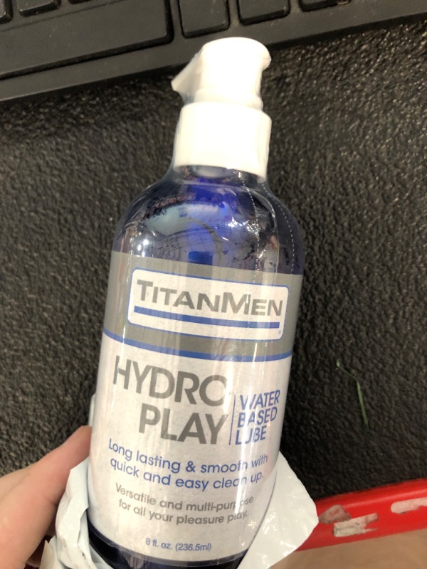 Photo 2 of (BRAND NEW) Doc Johnson TitanMen - Hydro Play Water Based Lube 8 fl oz (236.5 mL)