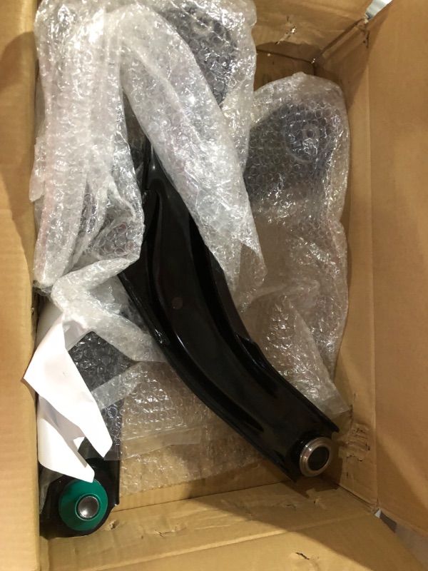 Photo 1 of TUCAREST 2Pcs K621452 K621453 Left Right Front Lower Control Arm and Ball Joint Assembly Compatible With 2008 09 10 11 12 2013 Nissan Rogue 