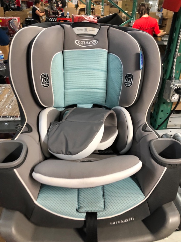 Photo 3 of Graco Extend2Fit Convertible Car Seat, Ride Rear Facing Longer with Extend2Fit, Spire 2-in-1 Spire