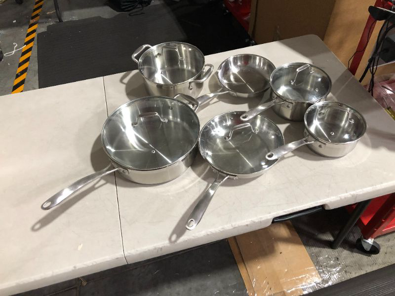 Photo 1 of ***MISSING PARTS - SEE NOTES***
Chef's Star 12 Piece Cookware Set, Silver, with Lids