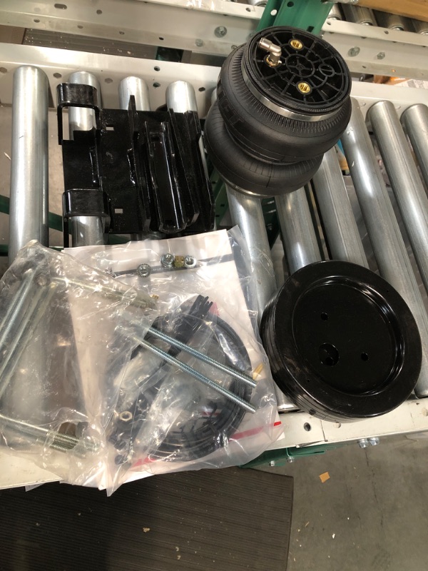 Photo 1 of Air Lift 57531 LoadLifter 7500 XL Ultimate Air Spring Kit