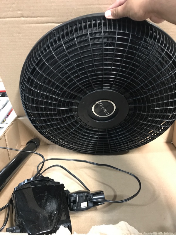 Photo 3 of * item incomplete * missing pieces *
Lasko Elegance & Performance Pedestal Fan, 20 Inch, Black 1827