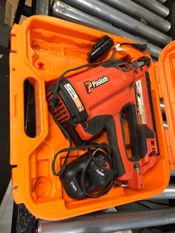 Photo 3 of **MISSING BATTERY***
Paslode, Cordless Brad Nailer, 918100, 18 Gauge, Battery and Fuel Cell 