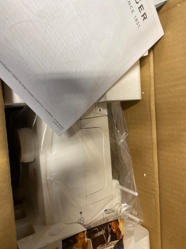 Photo 1 of SINGER® M1500 Mechanical Sewing Machine M1500 Sewing Machine