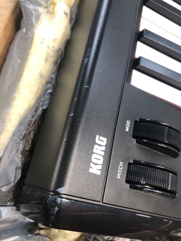 Photo 3 of * item does not work * sold for parts or repair *
Korg Keyboard Amplifier, 37-Key (MICROKEY237),Black