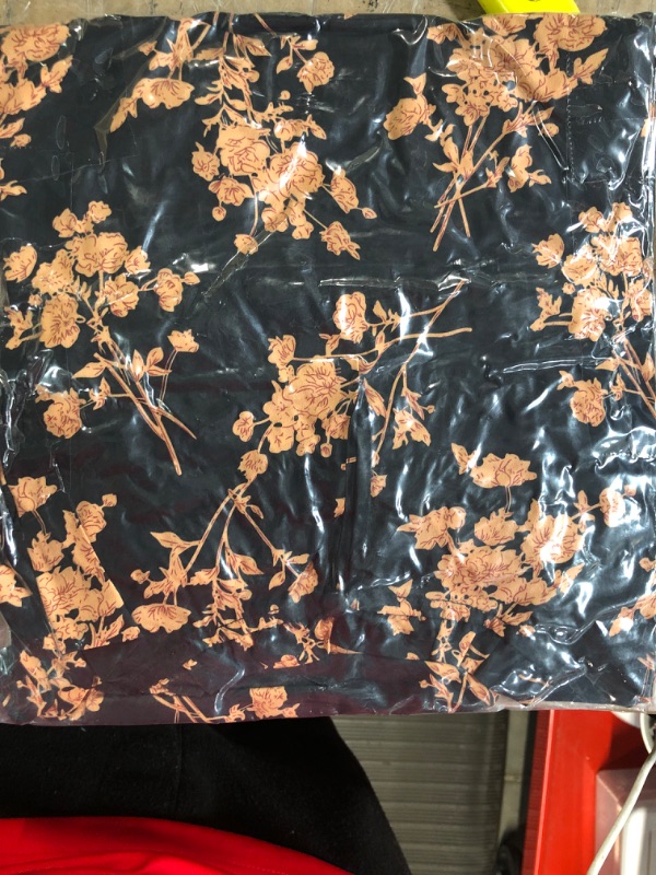 Photo 2 of SheIn Women's Floral Print