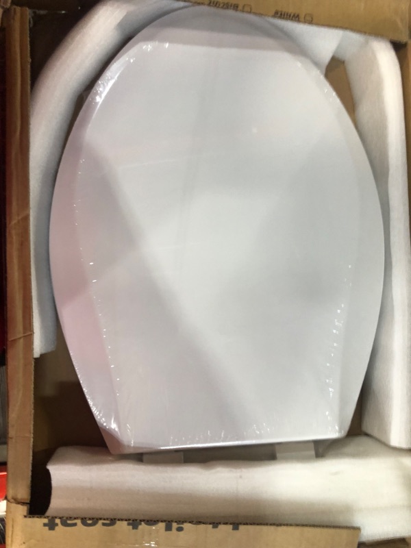 Photo 2 of **SMALL CRACK ON BACK CORNER** Elongated Toilet Seat , Quick-Release Hinges, Slow Close, Heavy Duty, Never Loosen, Aviation Material, White(18.5”) White Elongated