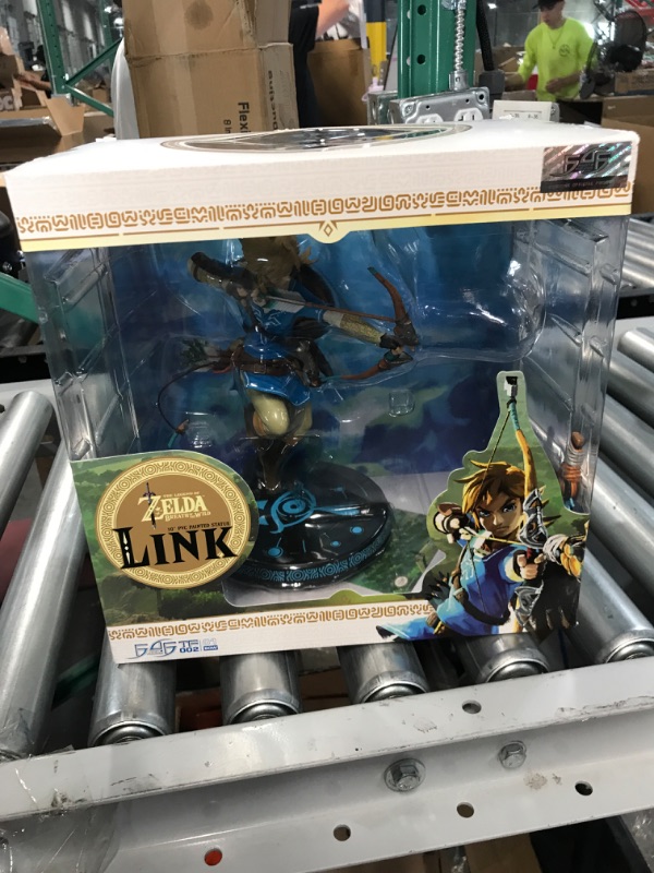 Photo 2 of First 4 Figures The Legend of Zelda: Breath of The Wild: Link Figure, Blue