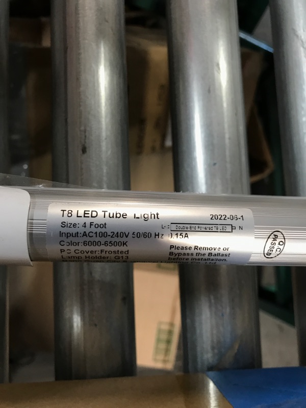 Photo 1 of *NEW**CNSUNWAY 4FT LED Light Bulbs, 22W 2400LM 4 Count