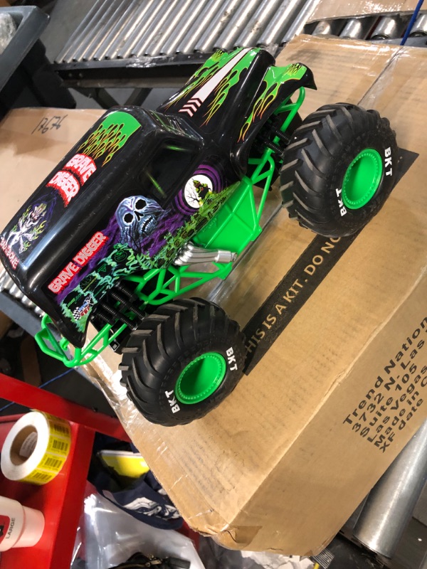 Photo 2 of *USED/SEE NOTES** Monster Jam , Official Grave Digger Remote Control Monster Truck Toy, 1:24 Scale, 2.4 GHz, for Ages 4 and Up