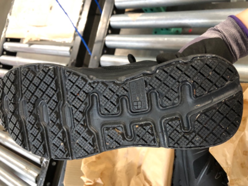 Photo 3 of *Used/Dirty* Shoes for Crews Vitality II, Women's Slip Resistant Food Service Work Sneakers 9 Wide Black