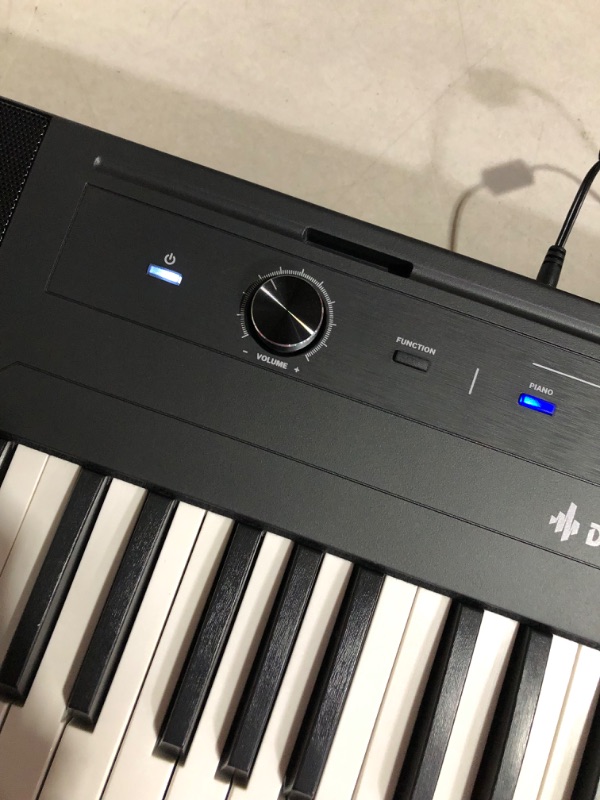 Photo 7 of **BRAND NEW, SEE NOTES** Digital Piano Ultrathin Donner DEP-45