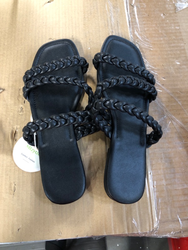 Photo 2 of WOMENS SIZE 42 BLACK SANDALS 