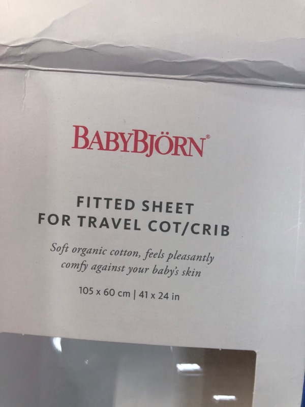 Photo 4 of BABYBJORN Fitted Sheet for Travel Crib Light - Organic White Fitted Sheet for Travel Crib White