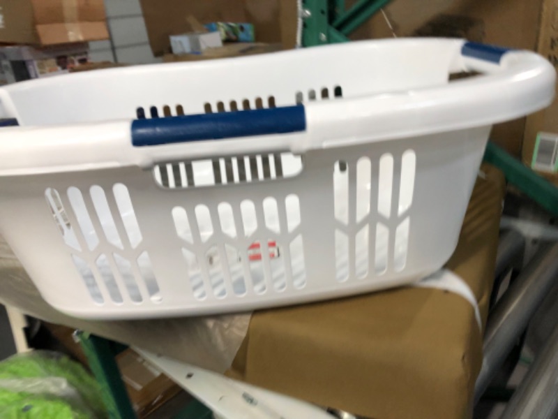 Photo 4 of *SEE NOTES* Rubbermaid Hip Hugger Laundry Basket, Standard, White, 1.86 cu ft 1.5 Bushel 