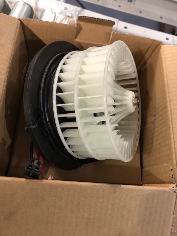 Photo 2 of A/C Heater Blower Motor Fan Assembly for Freightliner Century Class 1996-2002 Columbia 2000-2001