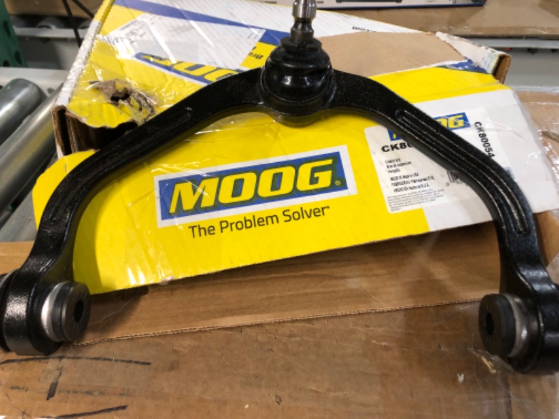 Photo 2 of MOOG CK80054 Control Arm and Ball Joint Assembly