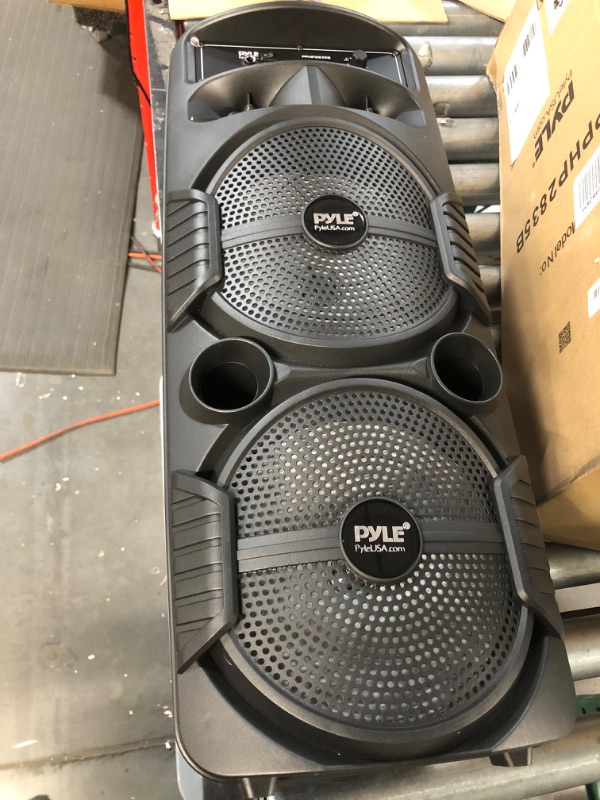 Photo 2 of Pyle Portable Bluetooth PA Speaker System - 600W Rechargeable Outdoor Bluetooth Speaker 