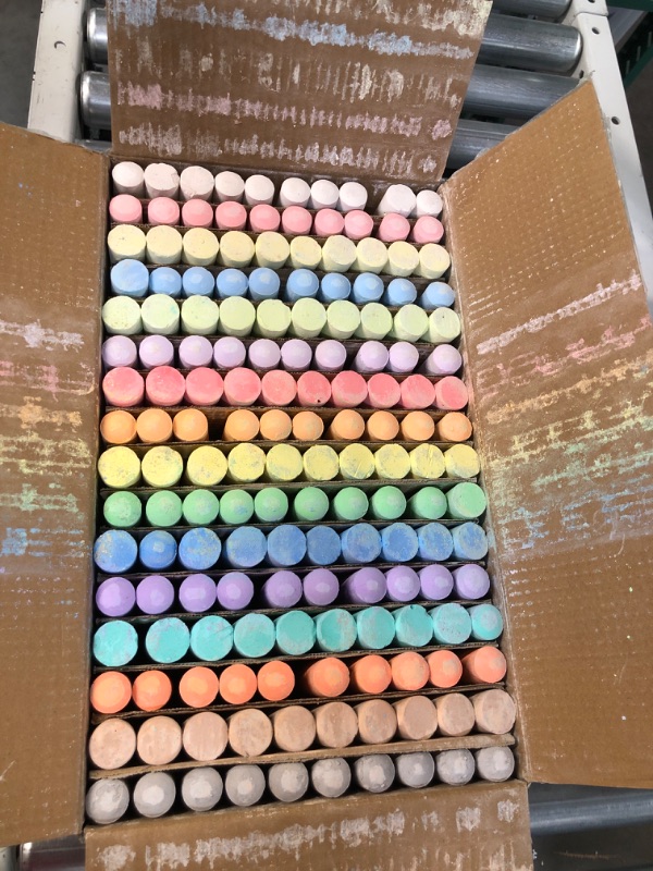 Photo 2 of 160 PCS Washable Sidewalk Chalks Set Non-Toxic