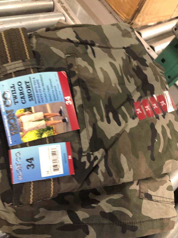 Photo 1 of Iron Clothing Twill Cargo Shorts Green Camo 34
