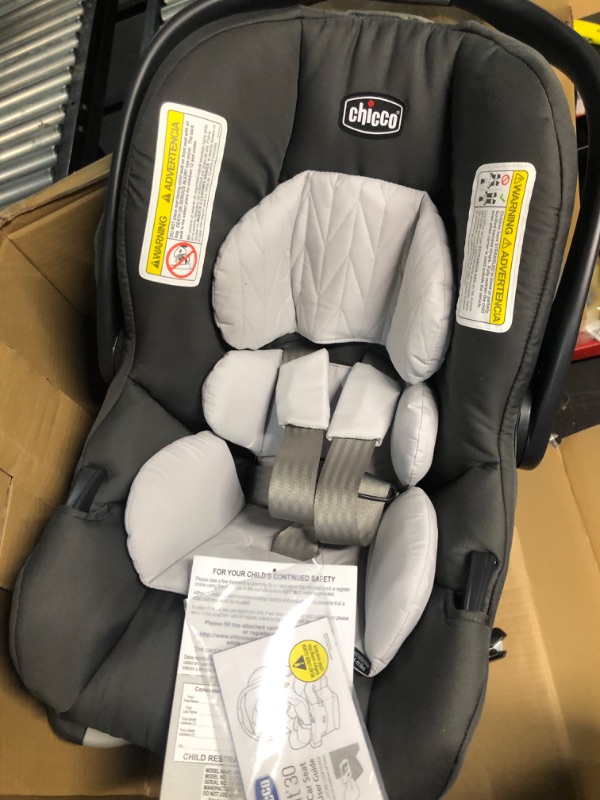 Photo 2 of **LOOKS BRAND NEW** Chicco KeyFit 30 Car Seat