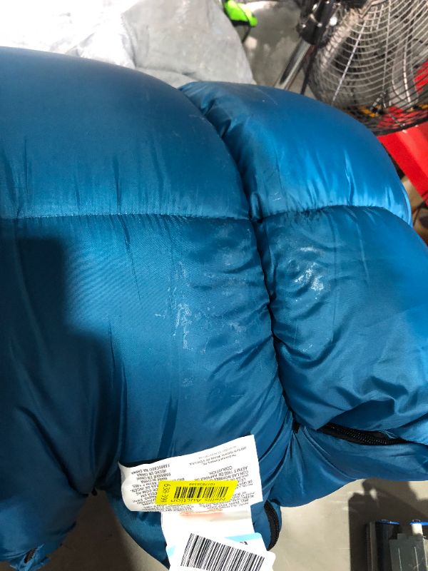 Photo 4 of ***NO PACKAGING - TAPE RESIDUE - SEE PICTURES***
Coleman Brazos Cold Weather Sleeping Bag Blue