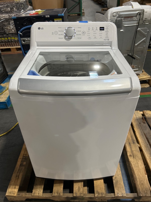 Photo 2 of LG 4.8-cu ft High Efficiency Agitator Top-Load Washer (White) ENERGY STAR