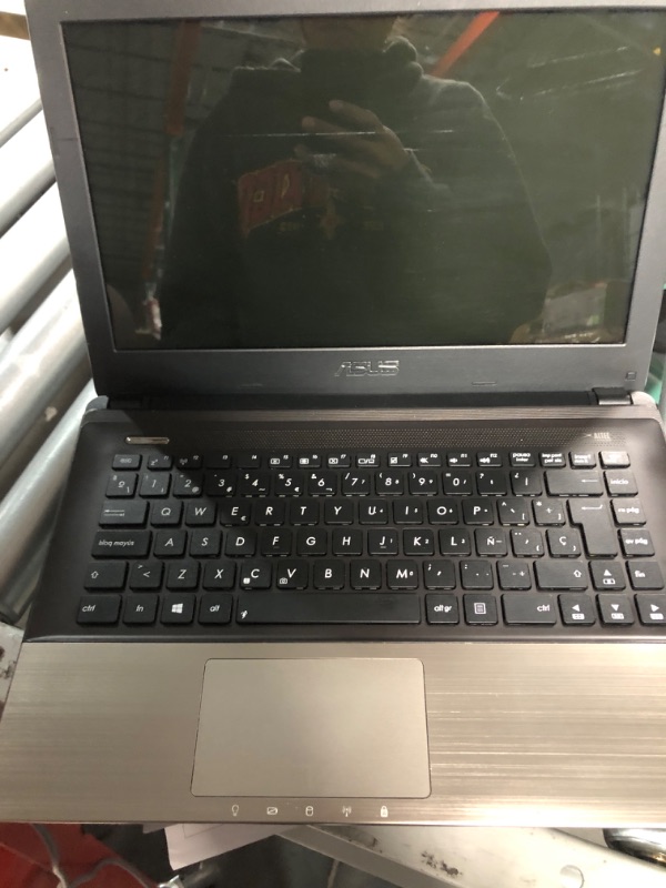 Photo 4 of ASUS ZenBook Pro Duo 15 OLED UX582 Laptop, 15.6” OLED 4K UHD Touch Display, Intel Core i9-11900H, 32GB, 1TB, GeForce RTX 3080 Laptop GPU, ScreenPad Plus, Windows 11 Pro, Celestial Blue, UX582HS-XH99T Core i9-11900H 32 GB 1 TB RTX 3080