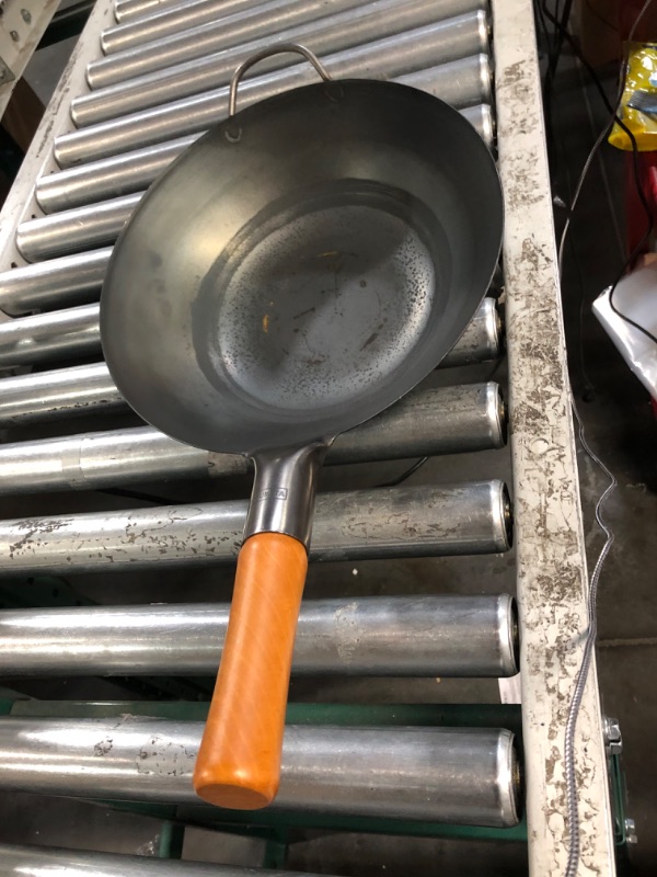 Photo 1 of ***nonrefundable****YOSUKATA Carbon Steel Wok Pan – 11,8 “ Woks and Stir Fry Pans - Chinese Wok with Flat Bottom Pow Wok - Traditional Chinese Japanese Woks - Black Wok For Electric Stove, Induction, Gas Stovetops 11.8" Black