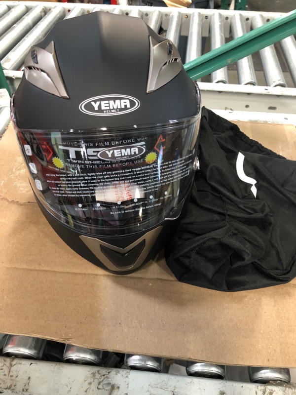 Photo 2 of YEMA Helmet YM-829 Motorbike Helmet with Sun Visor Matte Black Medium