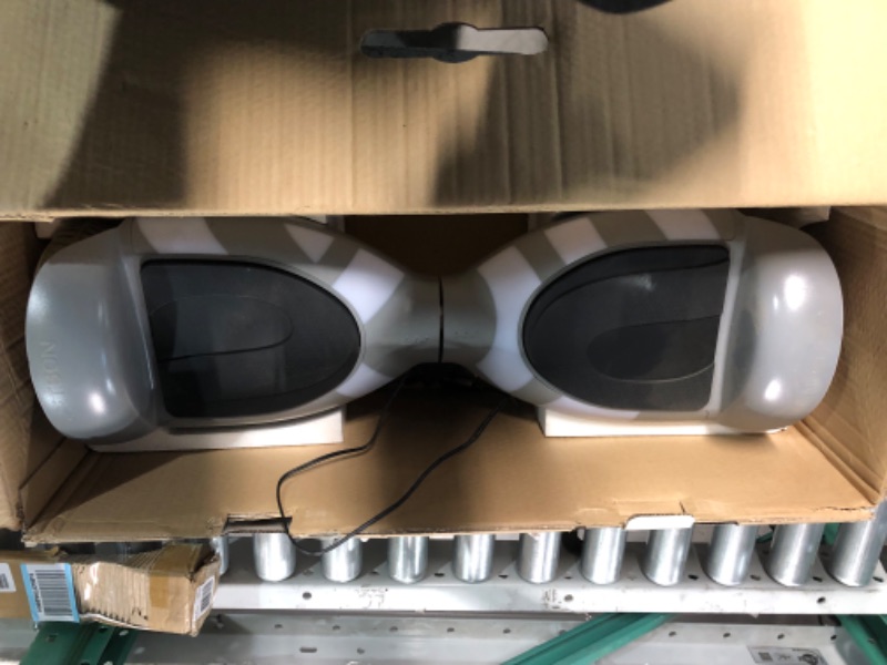 Photo 1 of * wont hold charge * sold for parts/repair *
Jetson All Terrain Light Up Self Balancing Hoverboard with Anti-Slip Grip Pads
