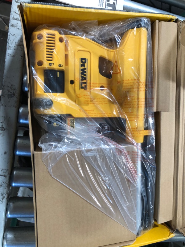 Photo 3 of DEWALT Onboard Rotary Hammer Dust Extractor for 1-1/8-Inch SDS Plus Hammers