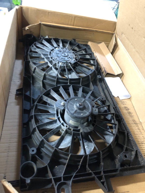 Photo 2 of * used item * signs of tear and wear * 
DORMAN OE SOLUTIONS Dual Fan