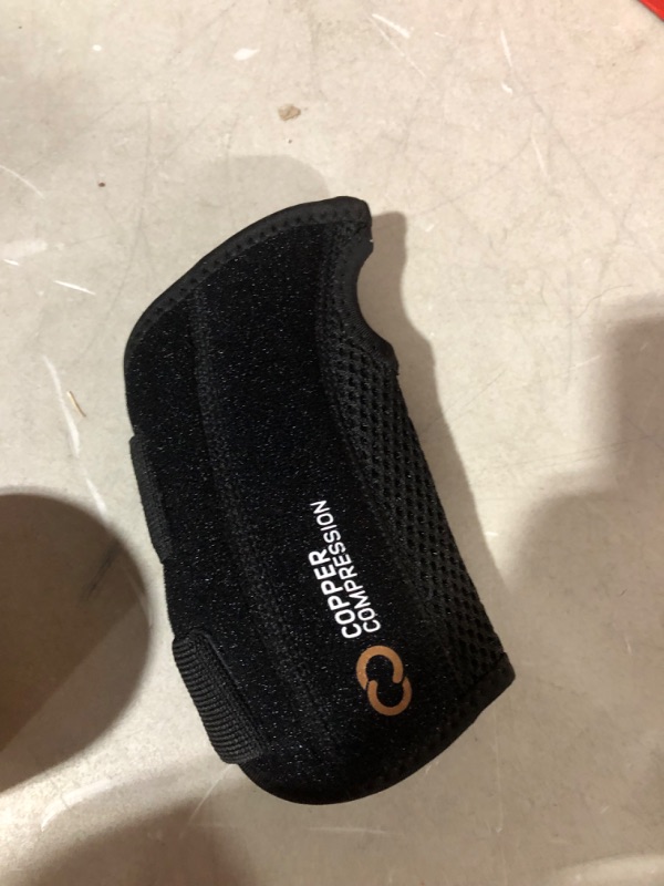 Photo 3 of * SEE NOTES*
Copper Compression Recovery Wrist Brace - Copper Infused Adjustable Support Splint for Pain
