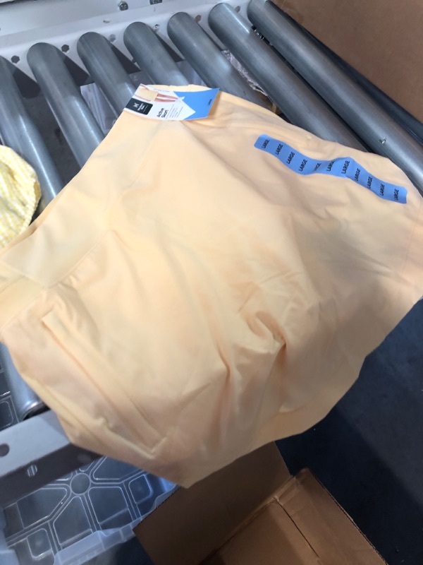 Photo 1 of Clothing bundle
