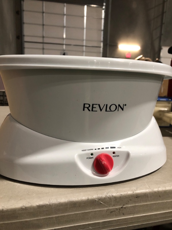 Photo 2 of  * used item * functional * incomplete * 
Revlon Moisturizing Paraffin Bath| For Soft Hands, Elbows & Feet