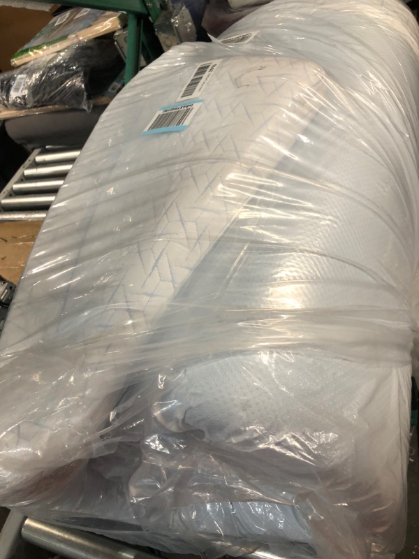 Photo 1 of ***STOCK PHOTO FOR REFERENCE ONLY*** LINSY LIVING Twin Mattresses Toppers 3 Inches