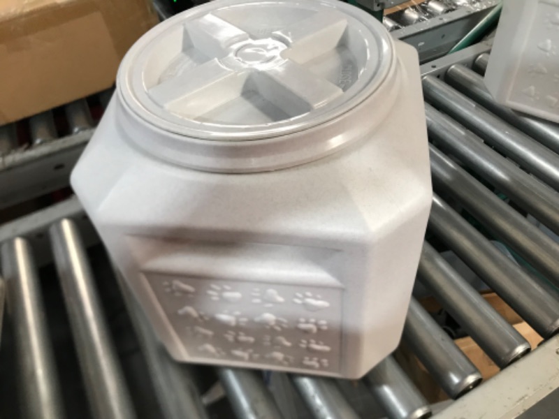 Photo 1 of ***STOCK PHOTO FOR REFERENCE ONLY*** GAMMA2 Vittles Vault Stackable Food Storage Container 30lbs 30 Pounds